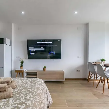 Reformado Familiar, Piscina Y Centro