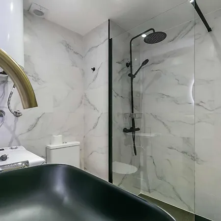 Reformado Familiar, Piscina Y Centro Apartamento