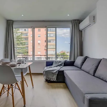 Reformado Familiar, Piscina Y Centro Apartament