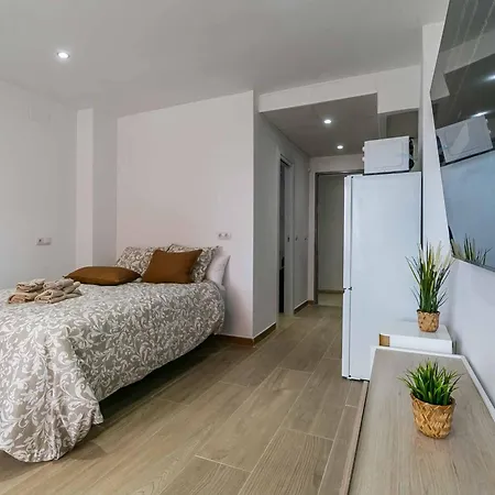 Reformado Familiar, Piscina Y Centro 아파트 토레몰리노스