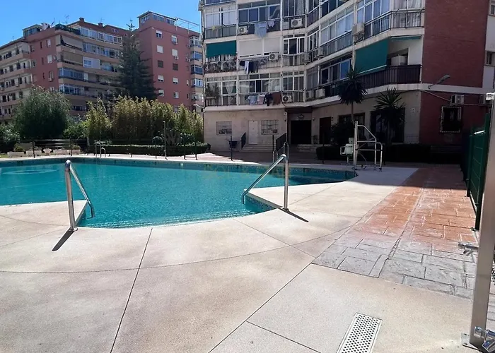 Reformado Familiar, Piscina Y Centro Torremolinos