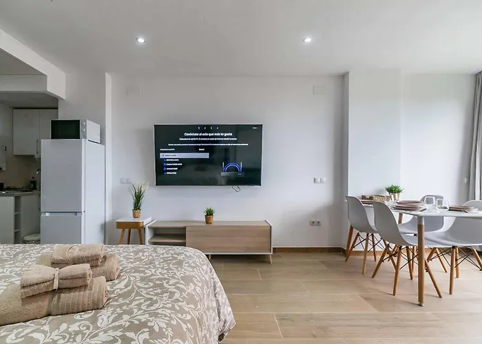 Reformado Familiar, Piscina Y Centro