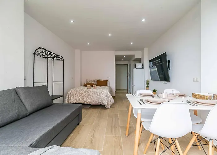 Apartamento Reformado Familiar, Piscina Y Centro