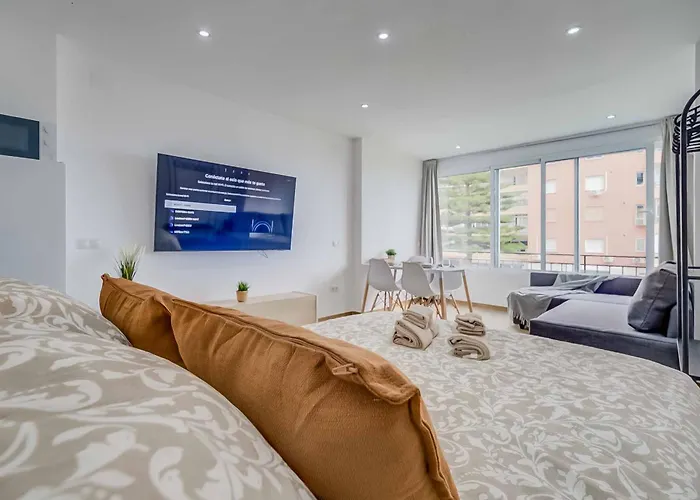 Reformado Familiar, Piscina Y Centro Апартаменты *