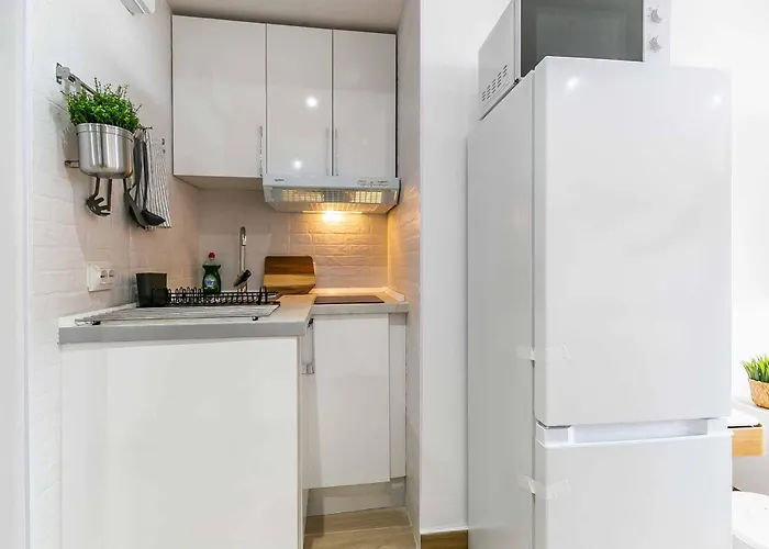 Reformado Familiar, Piscina Y Centro *